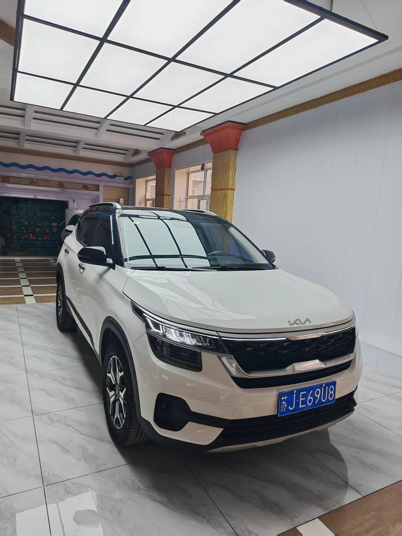 Kia KX3, вид спереди